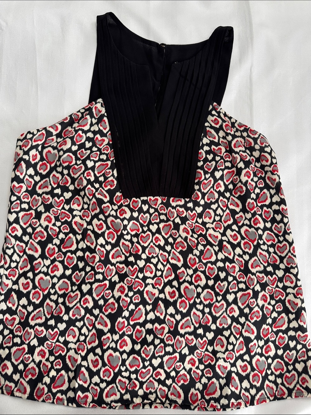 cooper & ella Black Pleated Yoke Sleeveless Top with Red & Cream Heart Print